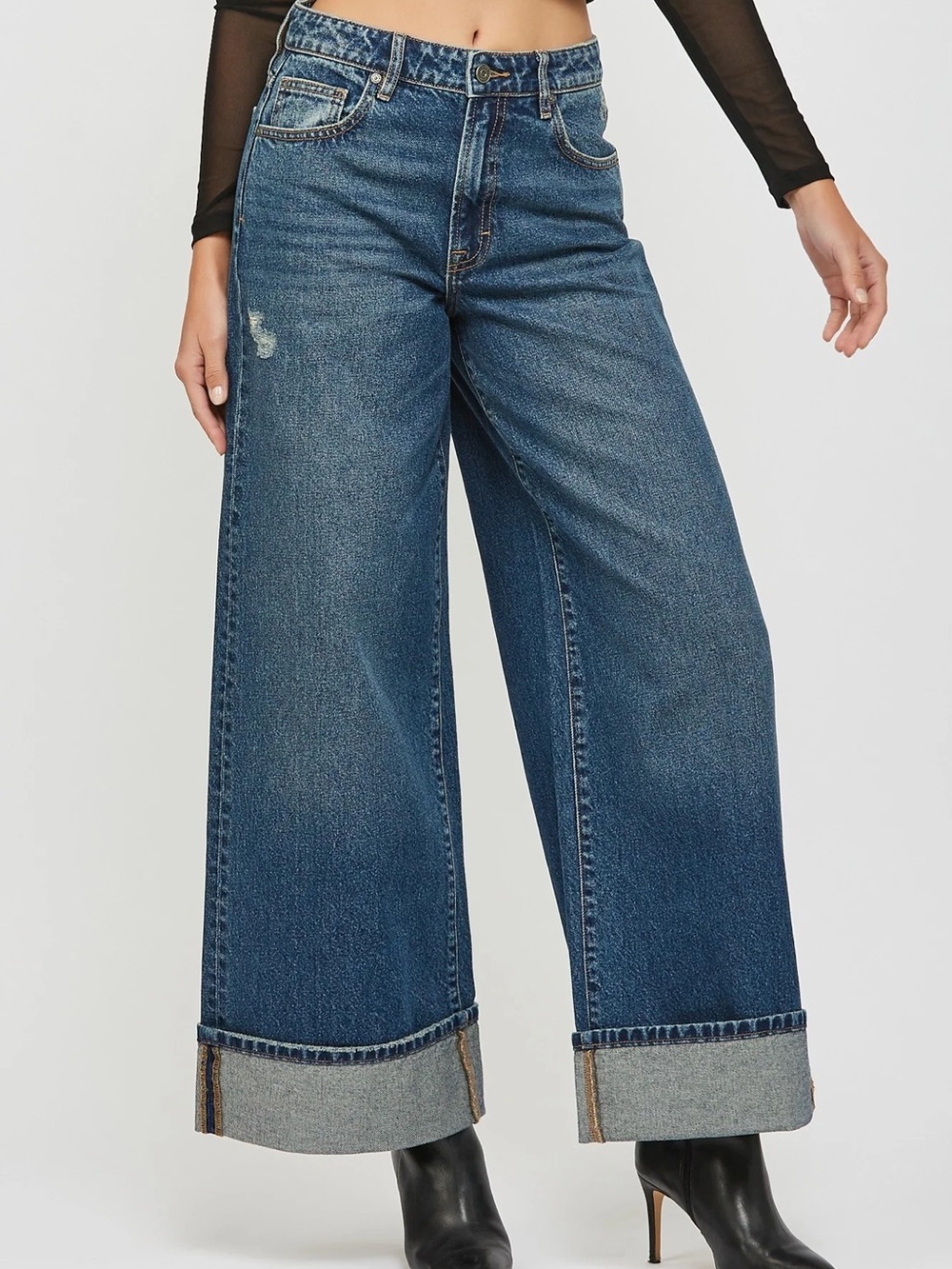 Hidden Super Wide Leg Cuff Jean size 25 NWOT
